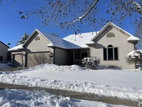 361 Indian Bnd, Burlington, WI 53105