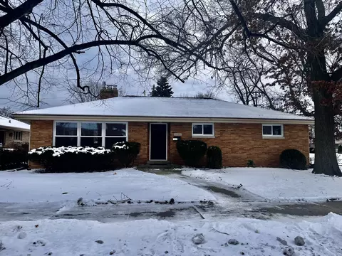 6623 43rd, Kenosha, WI 53142