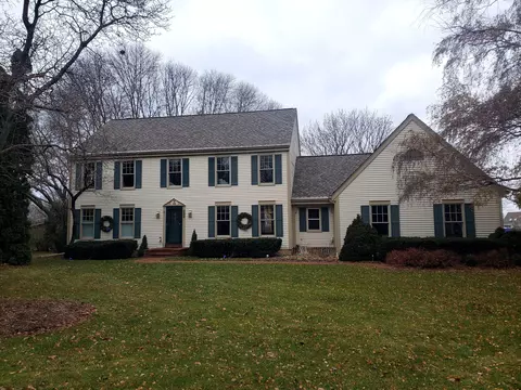 15270 Briaridge, Elm Grove, WI 53122