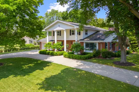 714 E Freistadt, Thiensville, WI 53092