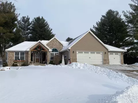 1343 E La, Crescent, MN 55947