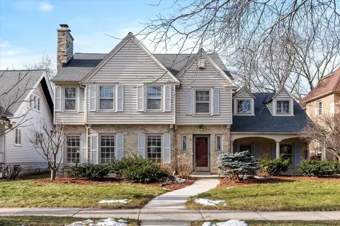 4823 N Oakland, Whitefish Bay, WI 53217