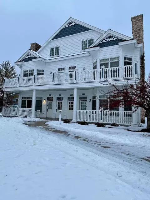 849 Beachfront, Sheboygan, WI 53081