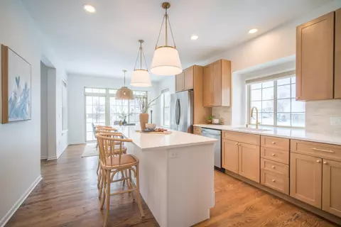 917 Parkton, Waukesha, WI 53189