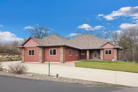 W8114 Country, Holland, WI 54636