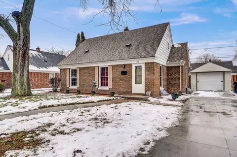828 Melvin, Racine, WI 53402