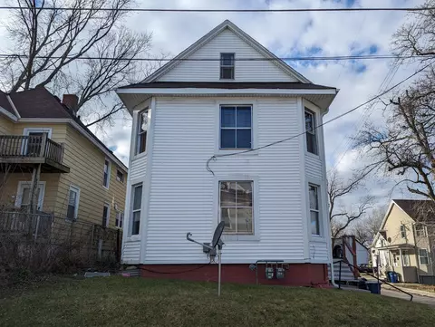 1225 Cherry, Racine, WI 53403