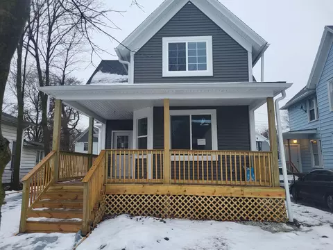 1620 Erie, Racine, WI 53402