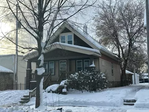 3121 N 41st, Milwaukee, WI 53216