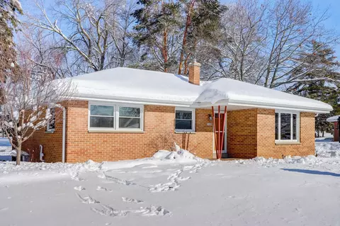 14460 Mildale, Brookfield, WI 53005