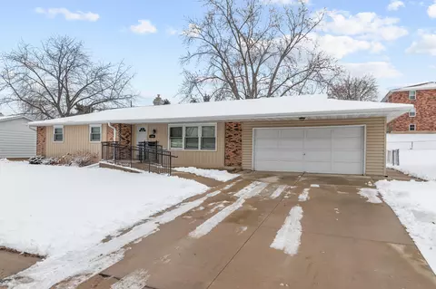 1009 Clayton, Green Bay, WI 54302