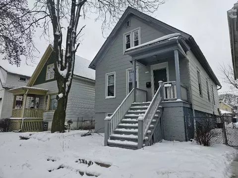 1519 S 20th, Milwaukee, WI 53204