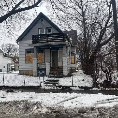 2934 N 21st, Milwaukee, WI 53206