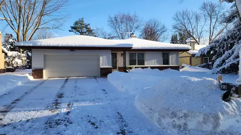 323 S Grandview, Waukesha, WI 53188