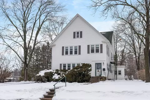 334 Riverview, Thiensville, WI 53092