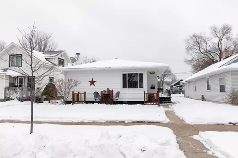 2414 Prospect, La Crosse, WI 54603