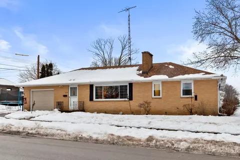 638 E Reinel, Jefferson, WI 53549