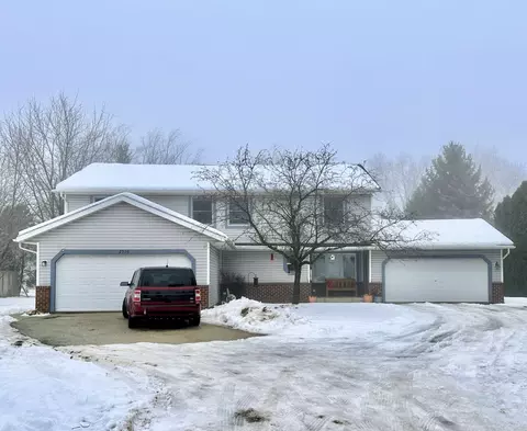 2520 W Oakwood #2530, Oak Creek, WI 53154