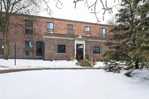 1501 Rose #23, La Crosse, WI 54603