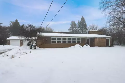 n1408 Town Hall Road, Walworth, WI 53184