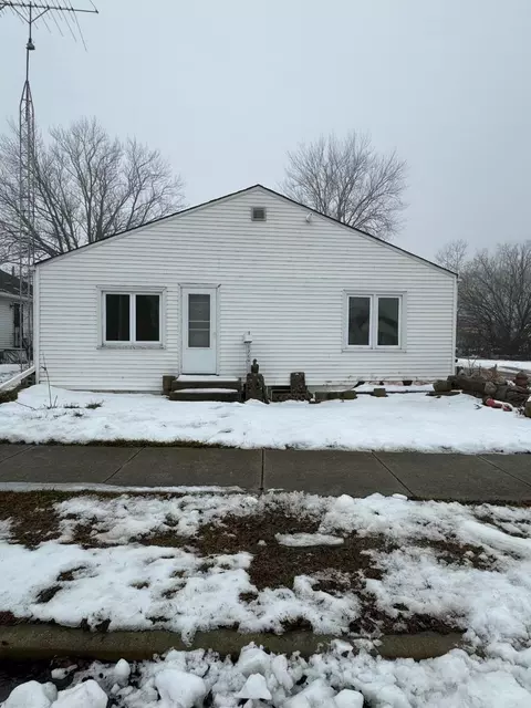 1766 Oregon, Racine, WI 53405