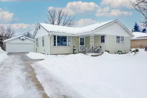 10405 W Custer, Milwaukee, WI 53225