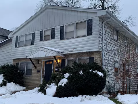1319 S 72nd #1321, West Allis, WI 53214