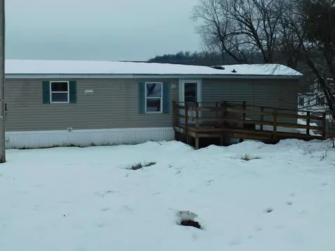 217 E Ctr, Readstown, WI 54652