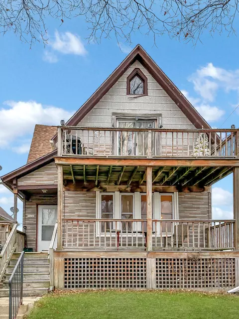 1324 W Holt, Milwaukee, WI 53215
