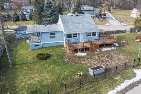 n6198 County Dd, Spring Prairie, WI 53105