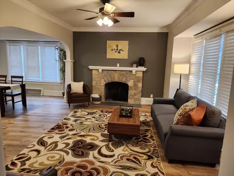 3820 N Vel R Phillips, Milwaukee, WI 53212