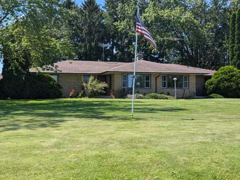 9220 Middle, Wilson, WI 53070