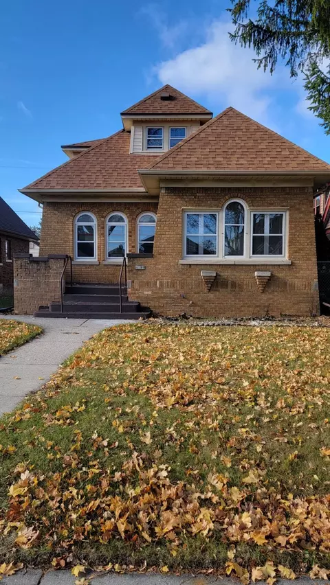 4189 N 15th, Milwaukee, WI 53209