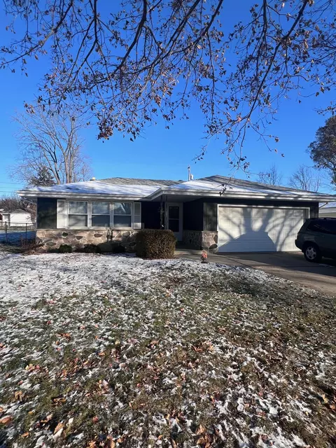 1716 Manistique, South Milwaukee, WI 53172
