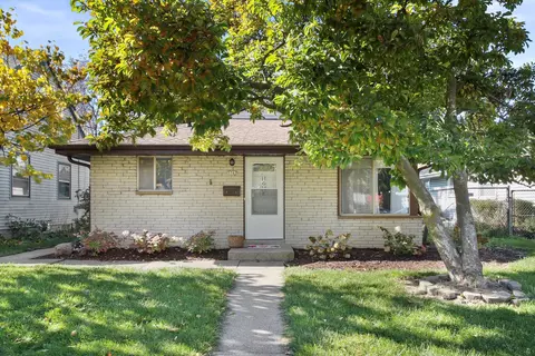 5767 N 79th, Milwaukee, WI 53218