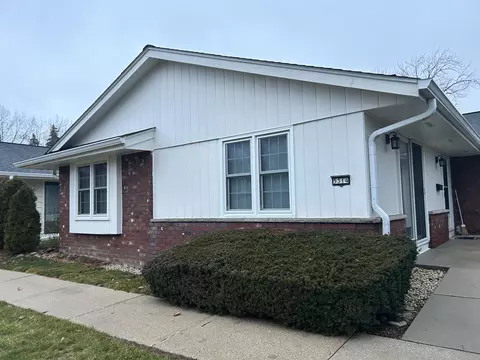 5314 Woodbridge, Greenfield, WI 53221