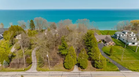 12360 N Lake Shr, Mequon, WI 53092