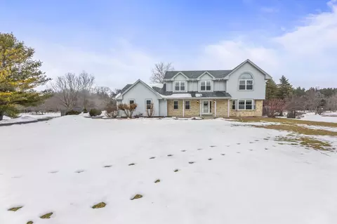 s16w32646 Luterbach, Delafield, WI 53018