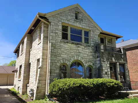 2657 N 62nd #2659, Wauwatosa, WI 53213