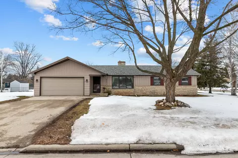 2931 N Bluemound, Grand Chute, WI 54914