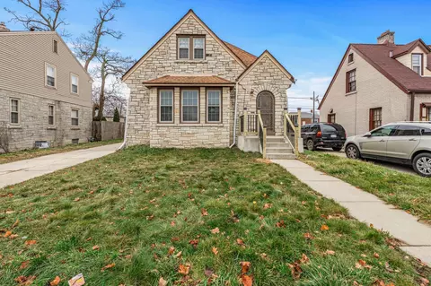 4523 N 24th, Milwaukee, WI 53209
