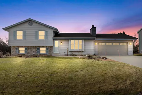 6748 Bay Wood, Racine, WI 53402