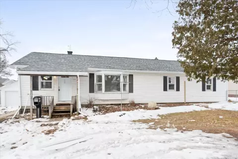 914 S 35th, Manitowoc, WI 54220