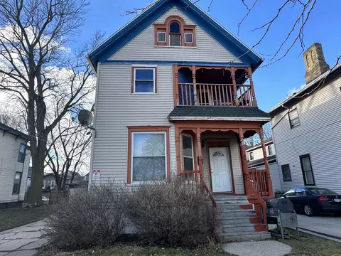 820 College, Racine, WI 53403