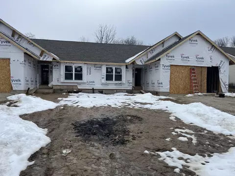 7315 Woodland, Burlington, WI 53105