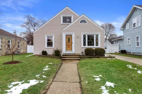 7721 28th, Kenosha, WI 53143