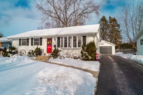1722 Nagle, Manitowoc, WI 54220