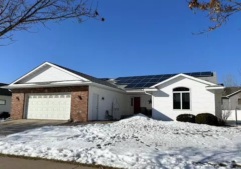 1017 Windhill, Onalaska, WI 54650