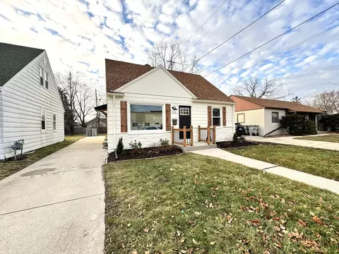 3061 N 74th, Milwaukee, WI 53210