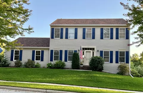 1227 Thrush, Waukesha, WI 53189